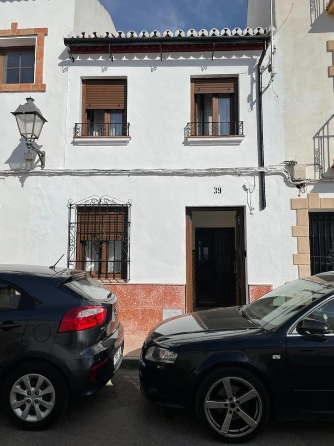 Cozy Town House With Terrace And Free Wifi Vila Ronda Exterior foto