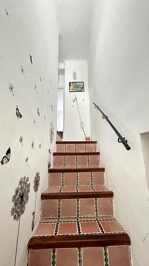 Cozy Town House With Terrace And Free Wifi Vila Ronda Exterior foto